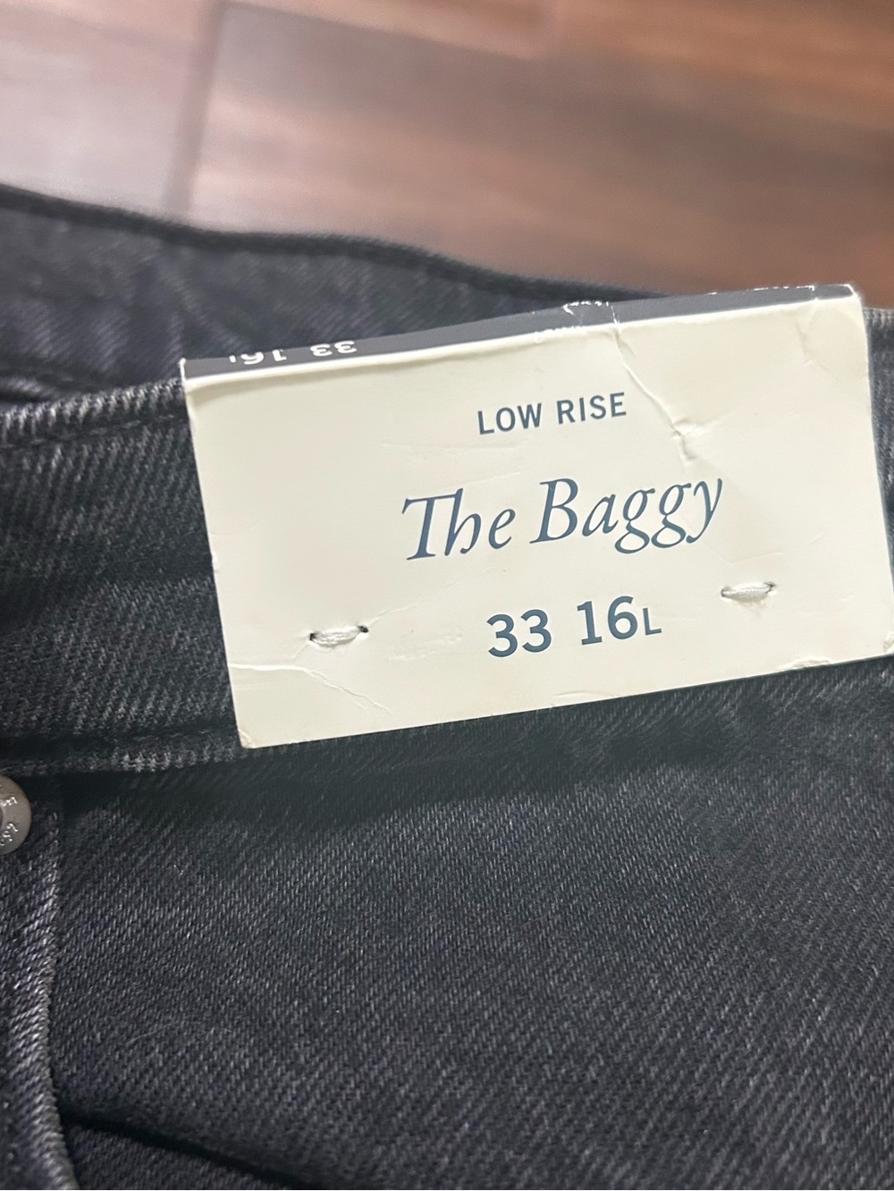 33L 16L Abercrombie & Fitch The Baggy Low Rise Jeans Embellished Black Wash - Picture 9 of 9